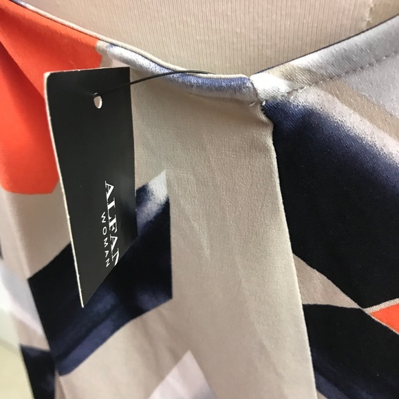 NEW Alfani Sleeveless Gray Geometric Print Blouse - Picture 6 of 8